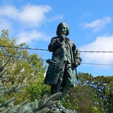 Statue Jean-Jacques Rousseau