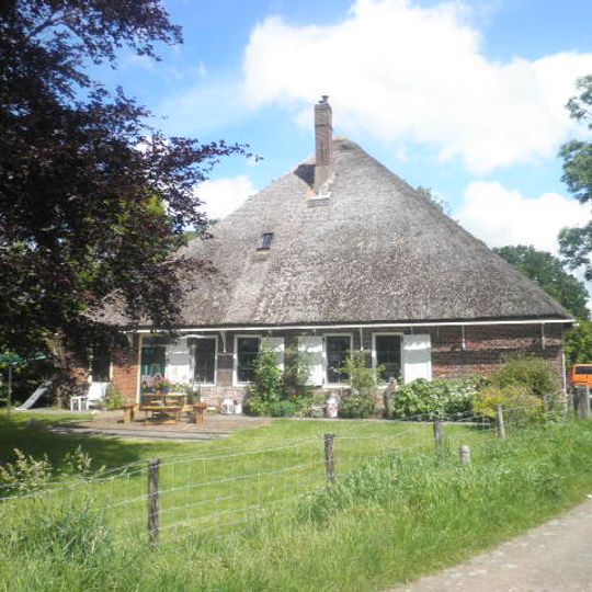 Nijenburg: boerderij ten zuiden van het huis