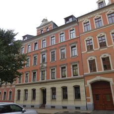 Mietshaus in geschlossener Bebauung; Matthesstraße 35