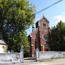 Zespół kościoła parafialnego Zesłania Ducha Świętego w Nowej Górze