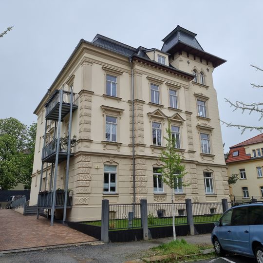 Mietshaus Thomas-Mann-Straße 5