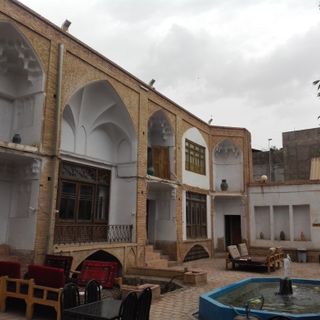 Mohseni Arasteh House