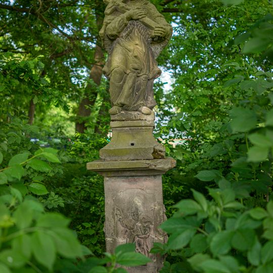 Socha svatého Jana Nepomuckého u bývalé myslivny u Křeliny