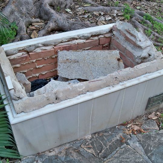 Monument to the twinning of the cities of Malaga and Passau