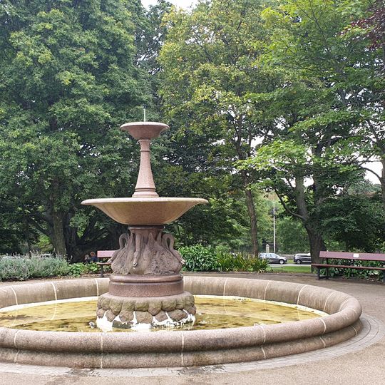 Fountain, Duthie Park, Aberdeen
