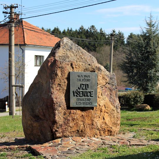 Památník ve Všenicích