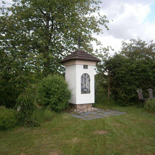 Kaplička v Horních Studénkách blízko kostela