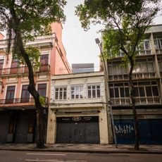 Building at Rua da Carioca, 53