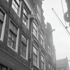 Sint Nicolaasstraat 64, Amsterdam