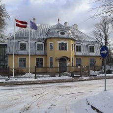 Tīnūžu muižas pārvaldnieka māja