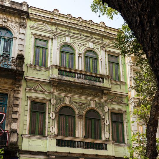 Building at Rua da Carioca, 10