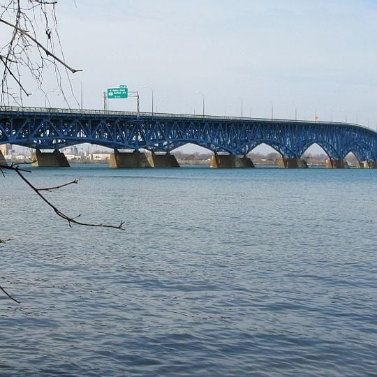 North Grand Island Bridge