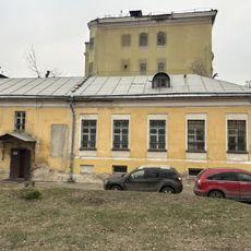 Andronyevskaya square 8