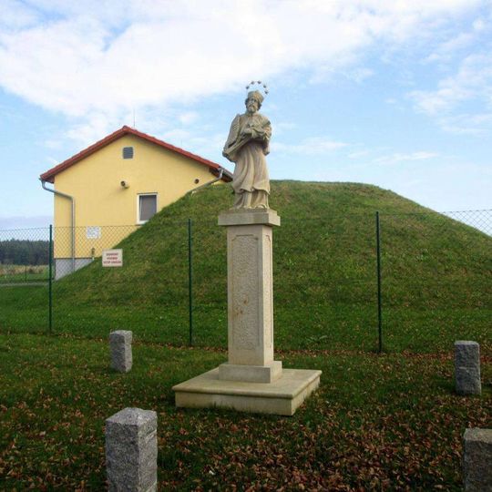 Socha svatého Jana Nepomuckého u Mrtníku