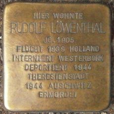 Stolperstein dedicated to Rudolf Löwenthal