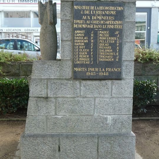 Hommage aux démineurs