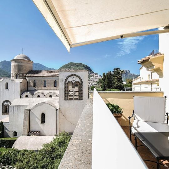 Hotel Caruso