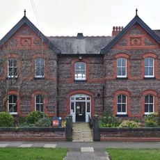 7 New Hall, Longmoor Lane