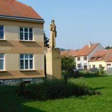 Pomník Mistra Jana Husa ve Slavkově u Brna