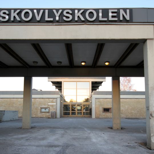 Skovlyskolen
