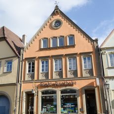 Wohn- und Geschäftshaus