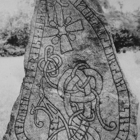 Uppland Runic Inscription 72