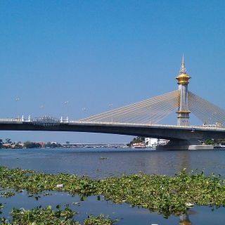 Maha Chesadabodindranusorn Bridge