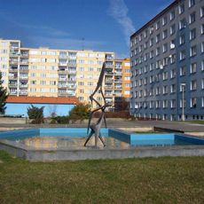 Plastika Volavka u ulice Karla Steinera v Plzni