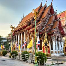 Wat Sao Thong Hin