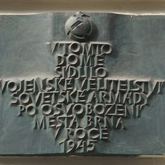 Pamětní deska vojenského velitelství sovětské armády