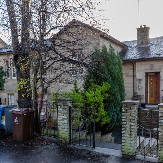 Crosshill, 44 And 44a Queen Mary Avenue