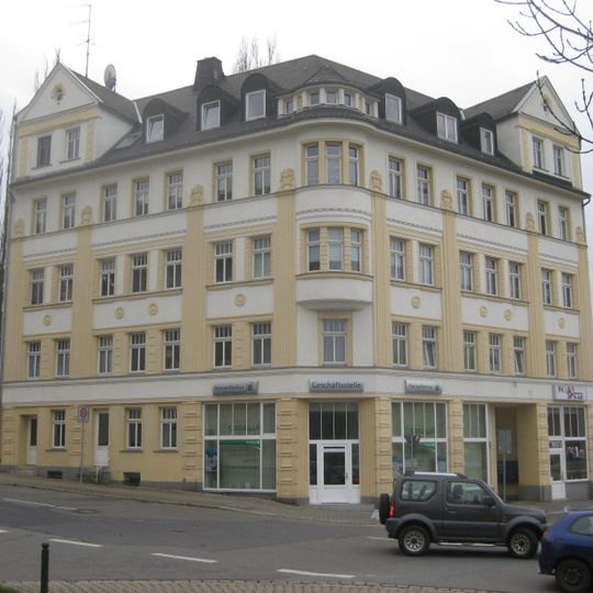 Mietshaus in Ecklage Uferstraße 26