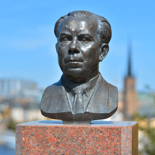 Ivar Lo-Johansson Büstü