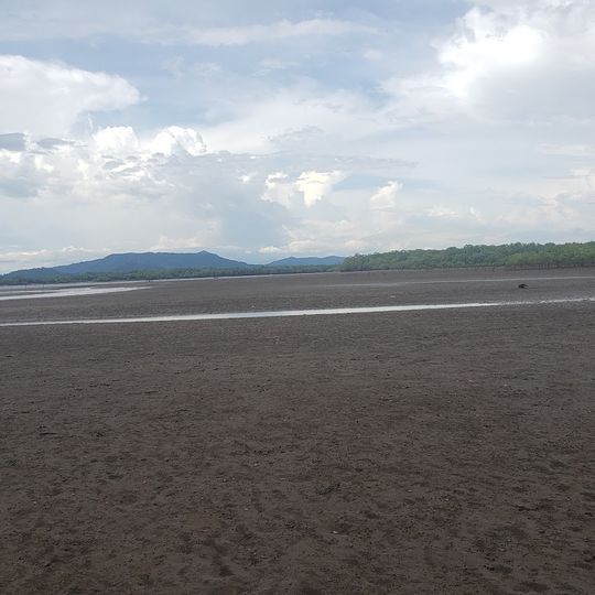 Playa Boca de Río Viejo