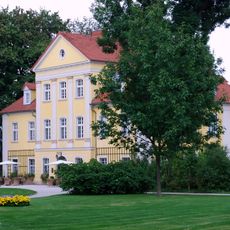 Manor in Łomnica