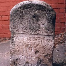 Milestone, R side of Methodist Chapel, L of Worlds End pub