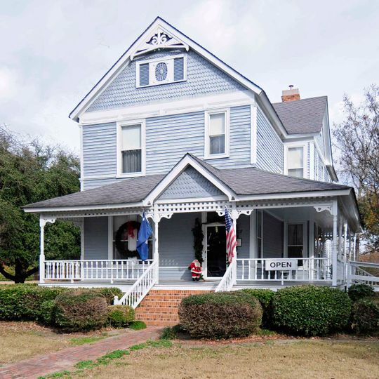 James W. Dillon House