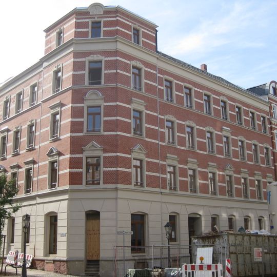 Mietshaus in geschlossener Bebauung in Ecklage Gießerstraße 34