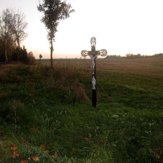 Kříž východně od Lnářů