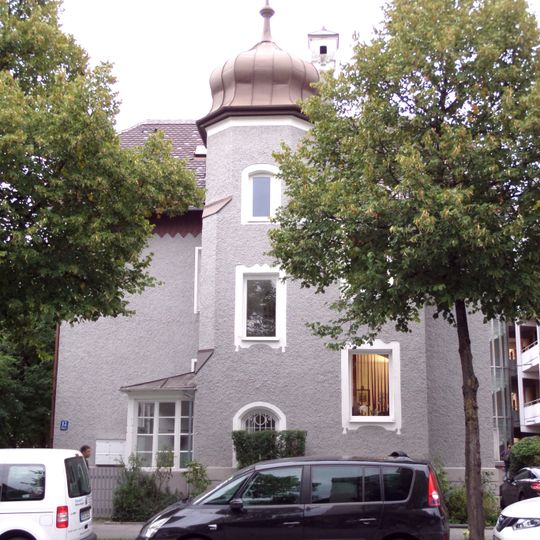 Knorrstraße 12