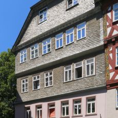 Schulhofstraße 2
