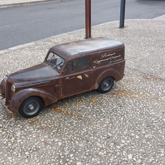 Installation artwork, Work of art