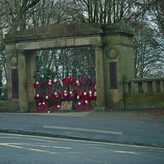 War Memorial Arch to Park