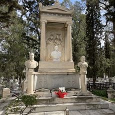 Grave monument of Petros Skylitsis, Piraeus