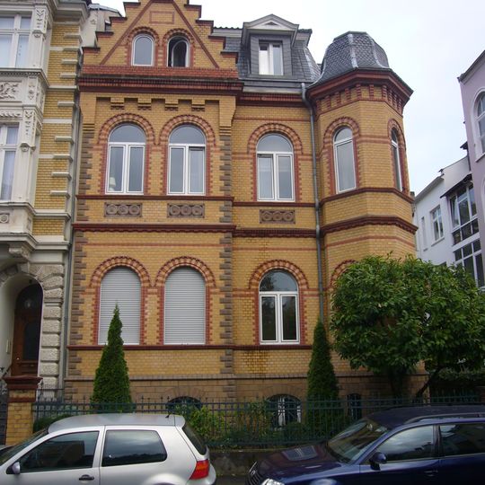 Gluckstraße 2