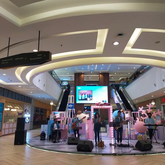 Hublife Taman Anggrek