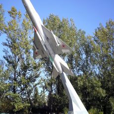 Памятник Авиаторам (самолёт МиГ-21 ПФМ)