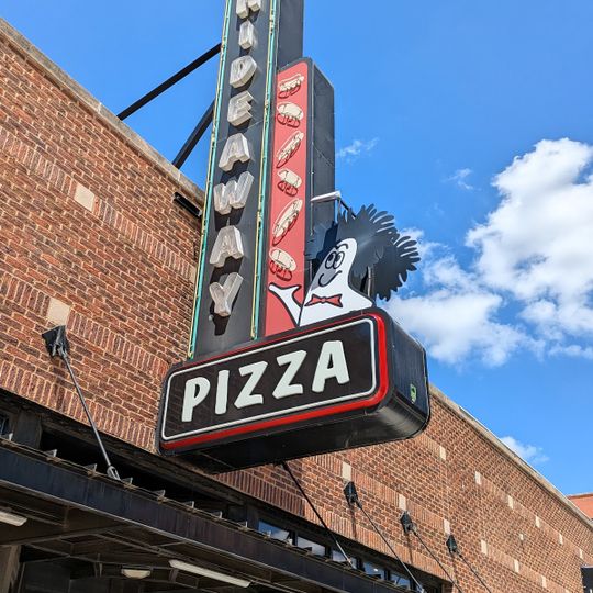 Hideaway Pizza