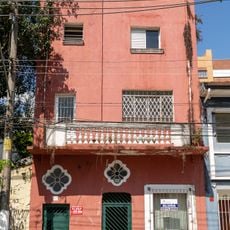 Imóvel à Rua Conceição Veloso, nº 88 ao nº 92