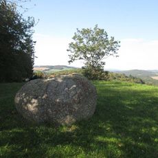 Kámen u křížové cesty u Kuní - 10. zastavení